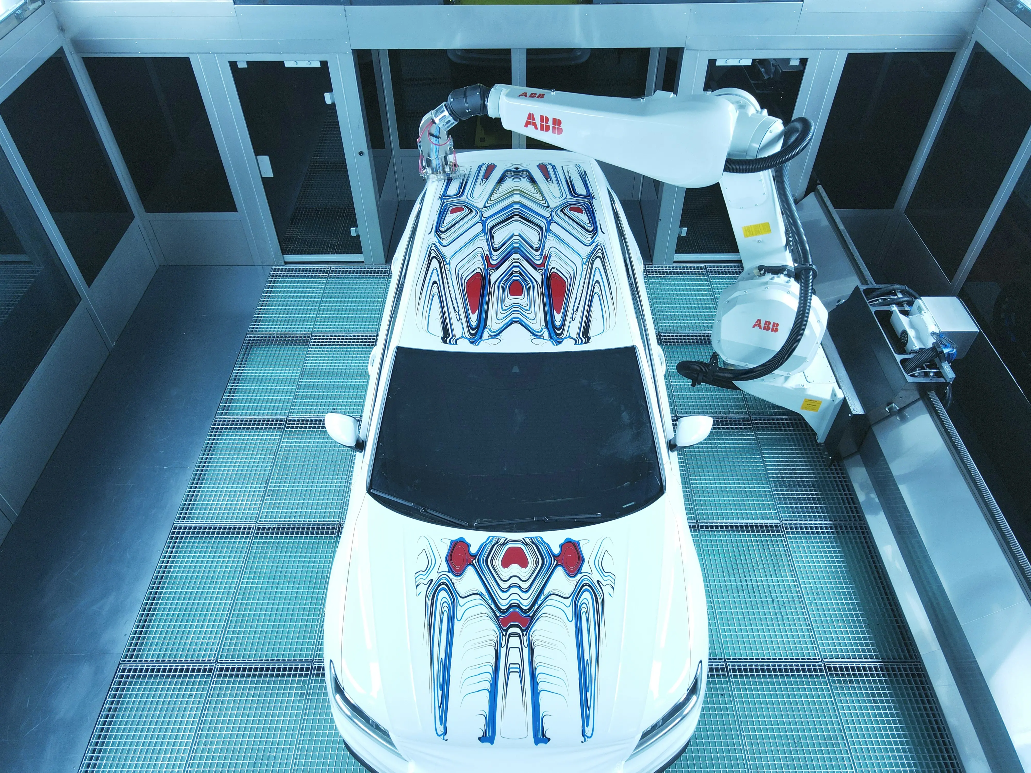 写真＝ABB Robotics PixelPaint Art Car - Illusorrデザイン