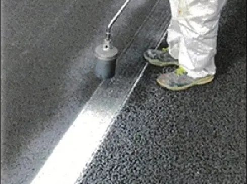 アトミクス 仮設用路面標示塗料 ライン消去が簡単に