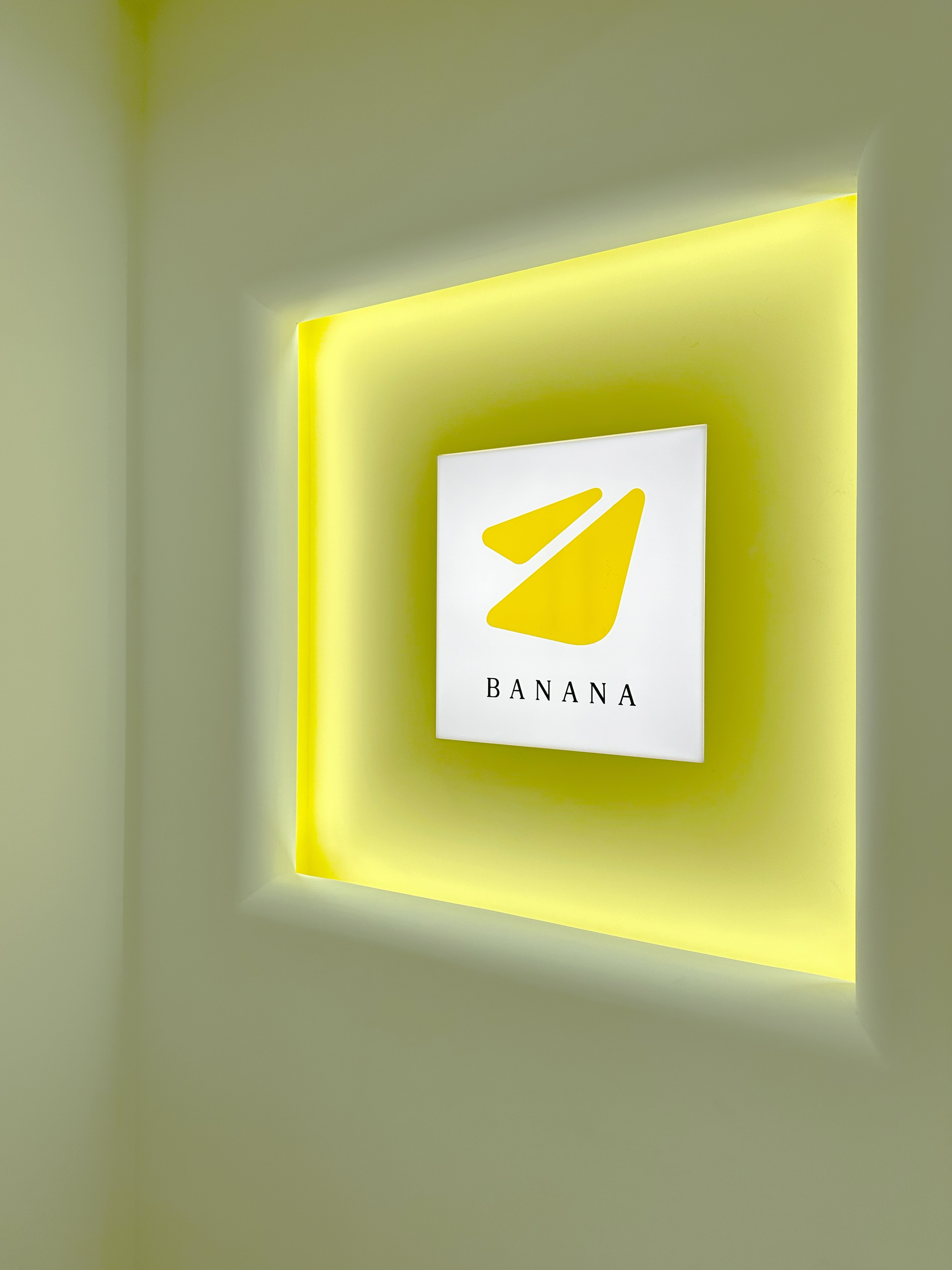 BANANA (2024)