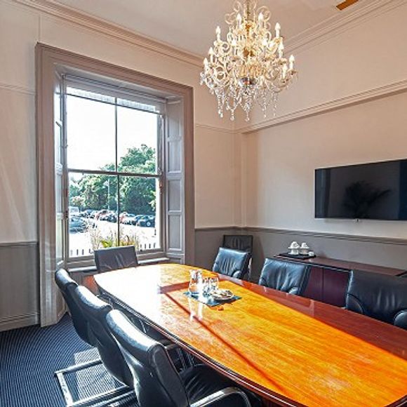 Lis Cara Business Centre
