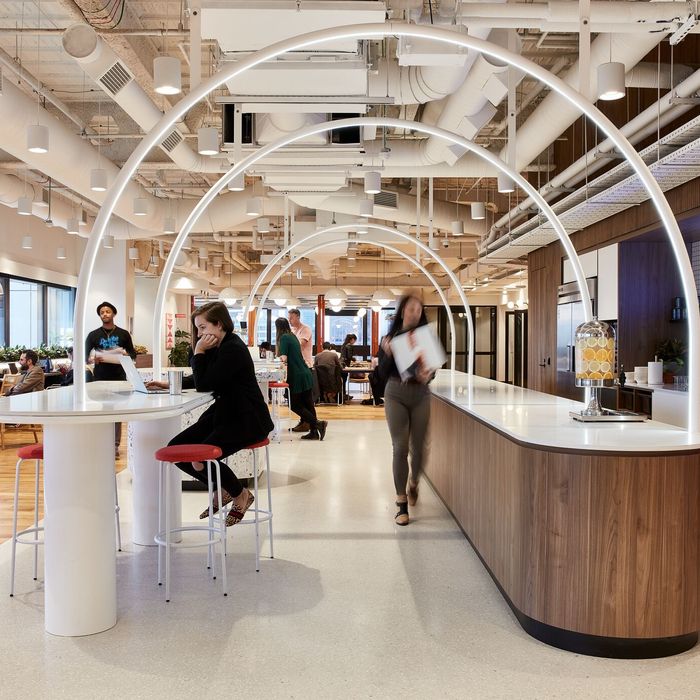 Motivating Teams to Return to the Office: Practical Employer Strategies