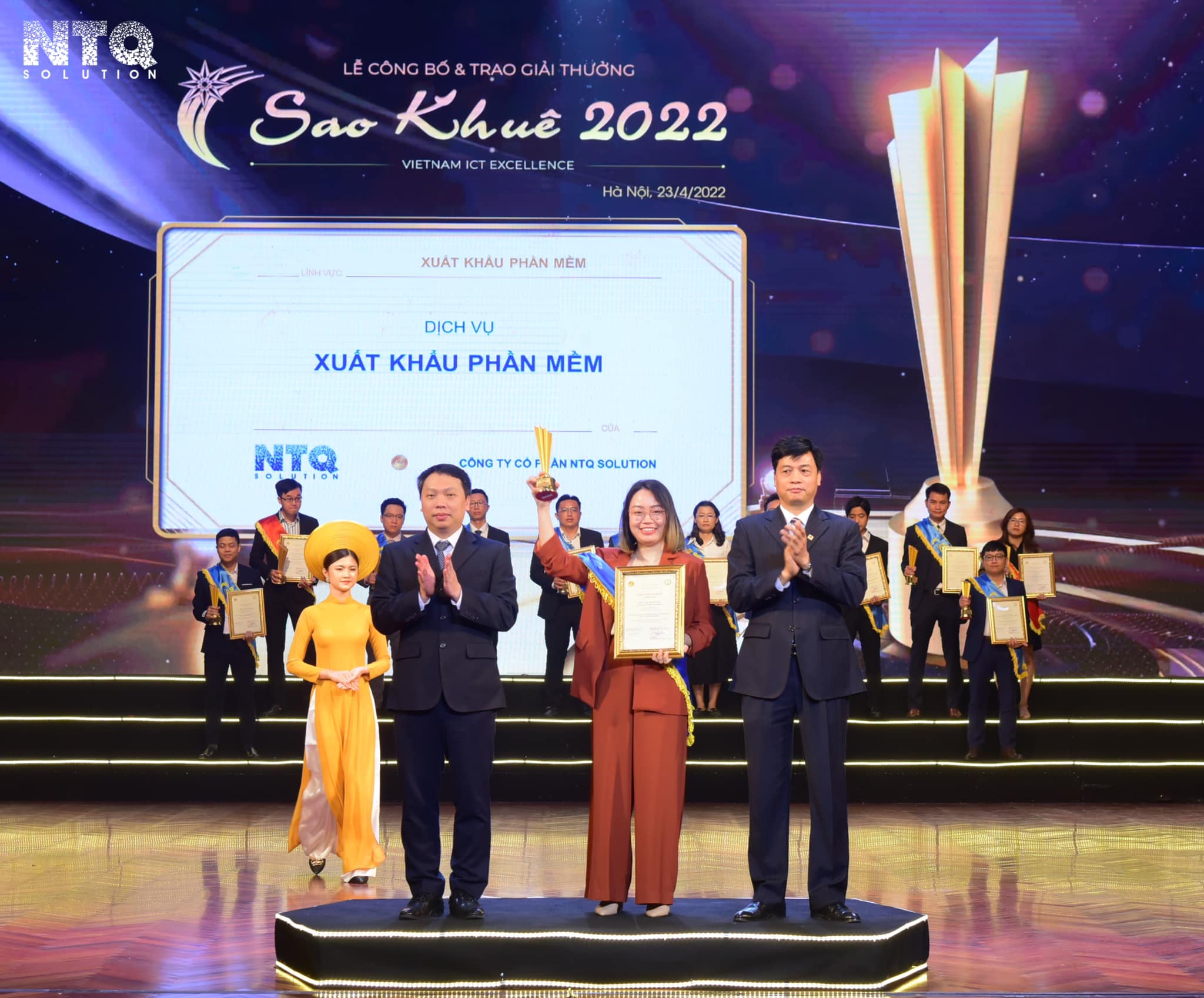 Sao khue 2022-1.jpg