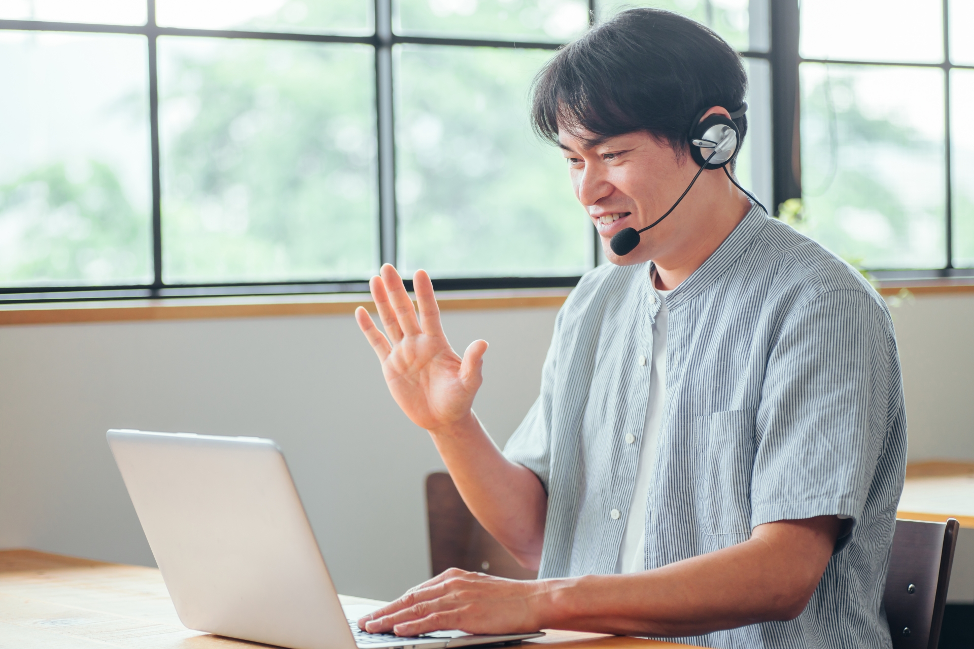 オフショア開発のカギを握るブリッジSEの役割とは？必要なスキルと選定のポイントを紹介