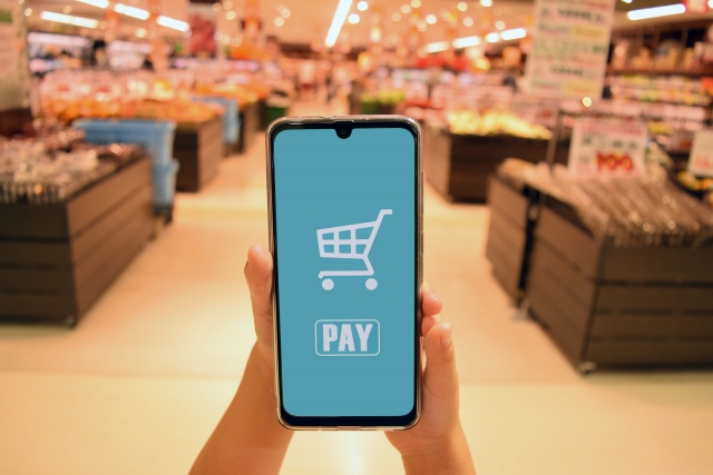 フィンテック（FinTech）とは？基本的な概要や技術、活用事例をご紹介