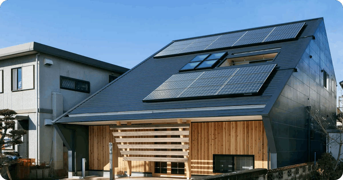 Japanese House with a solar panel in Tokyo_1200.png