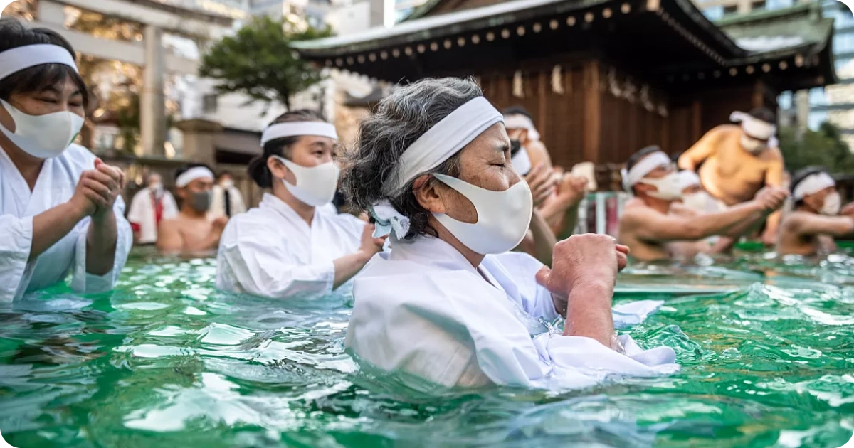 Tepozu Inari Shrine Cold Water Endurance Ceremony.webp