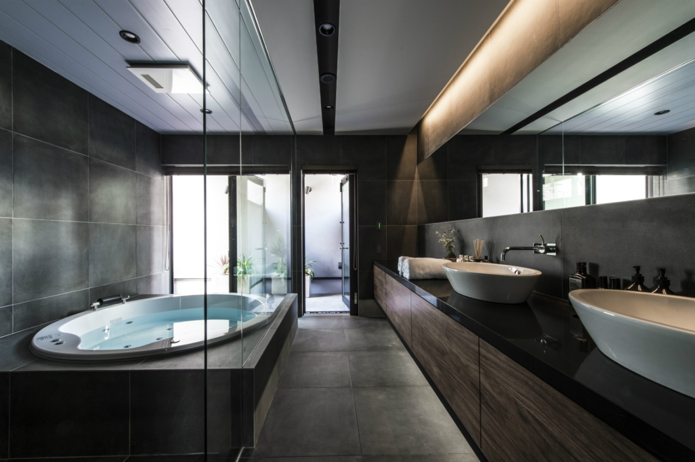 Why Japanese Bathrooms Are Smarter, Smaller, and More Relaxing 
