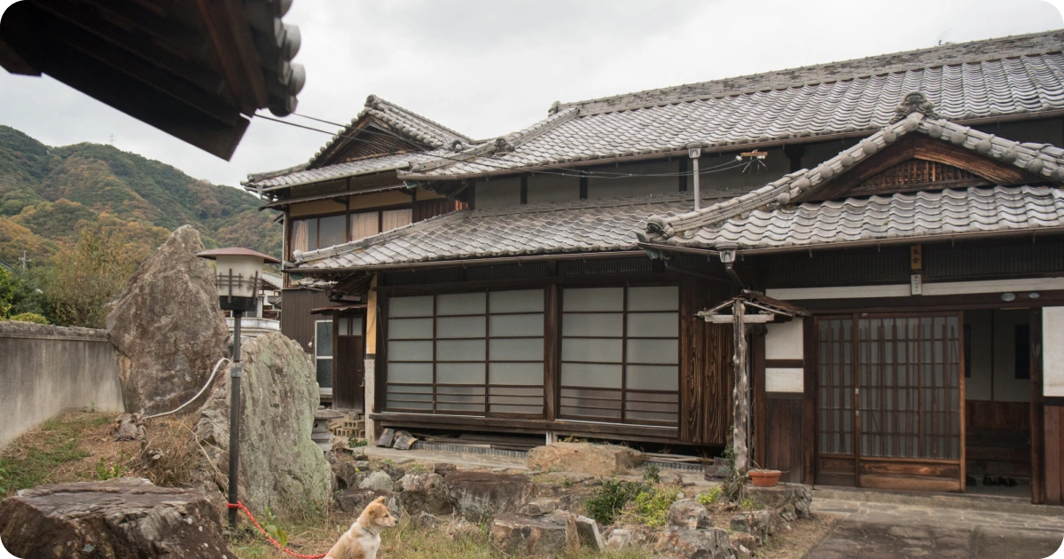 abandoned  machiya